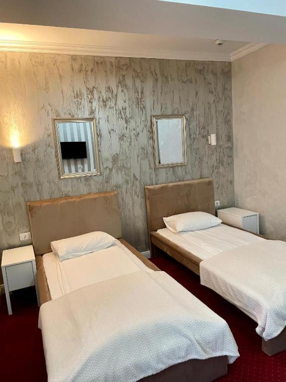 Hotel City Break Galaţi Exteriör bild