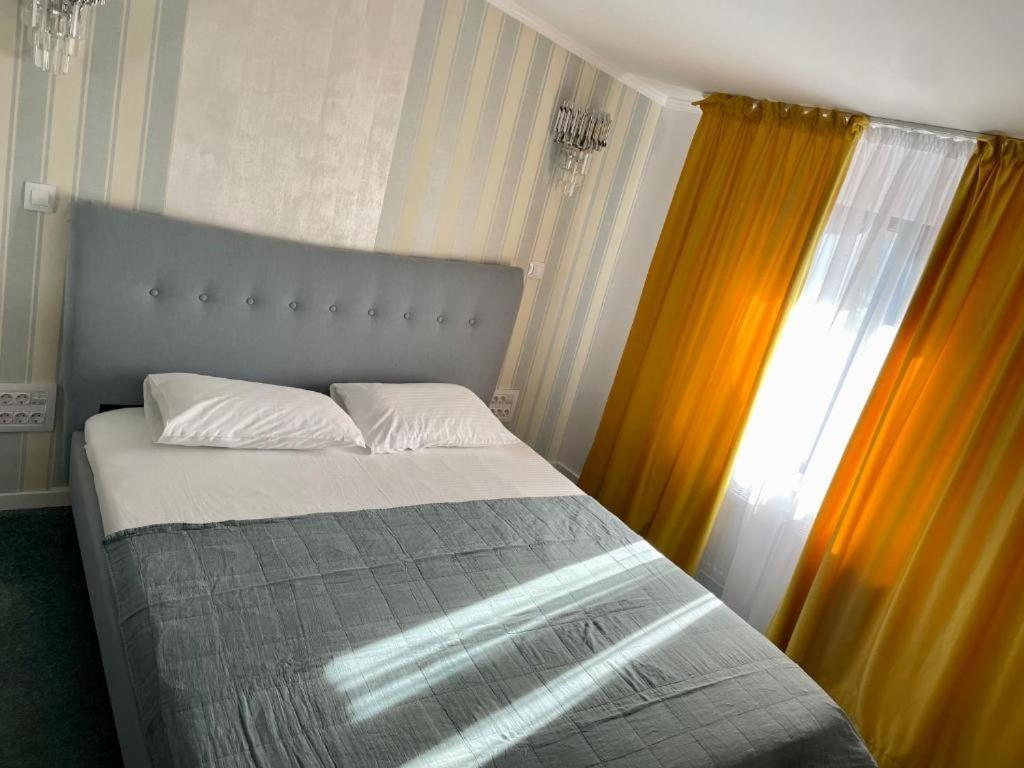 Hotel City Break Galaţi Exteriör bild